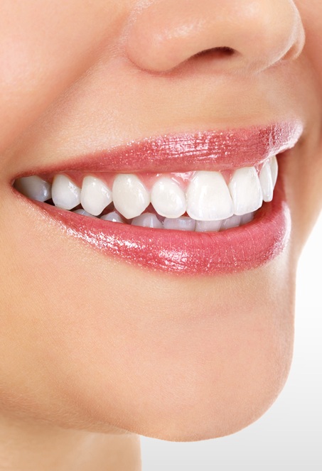 Czy proste zęby naprawdę poprawiają mowę?